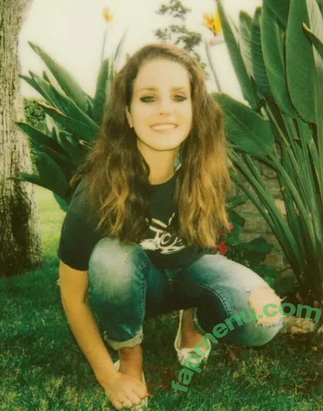 Lana Del Rey nude photo #0710 (lanadelreypictures / lanaraybabyx)