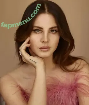 Lana Del Rey / lanadelreypictures / lanaraybabyx nude photo #1152