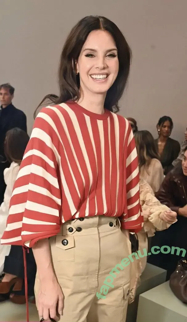 Lana Del Rey nude photo #1119 (lanadelreypictures / lanaraybabyx)