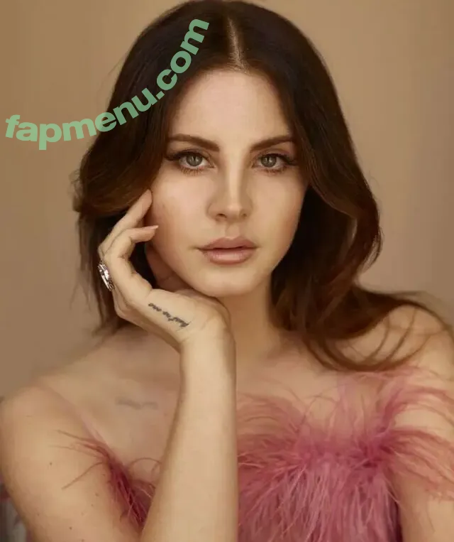 Lana Del Rey nude photo #1152 (lanadelreypictures / lanaraybabyx)
