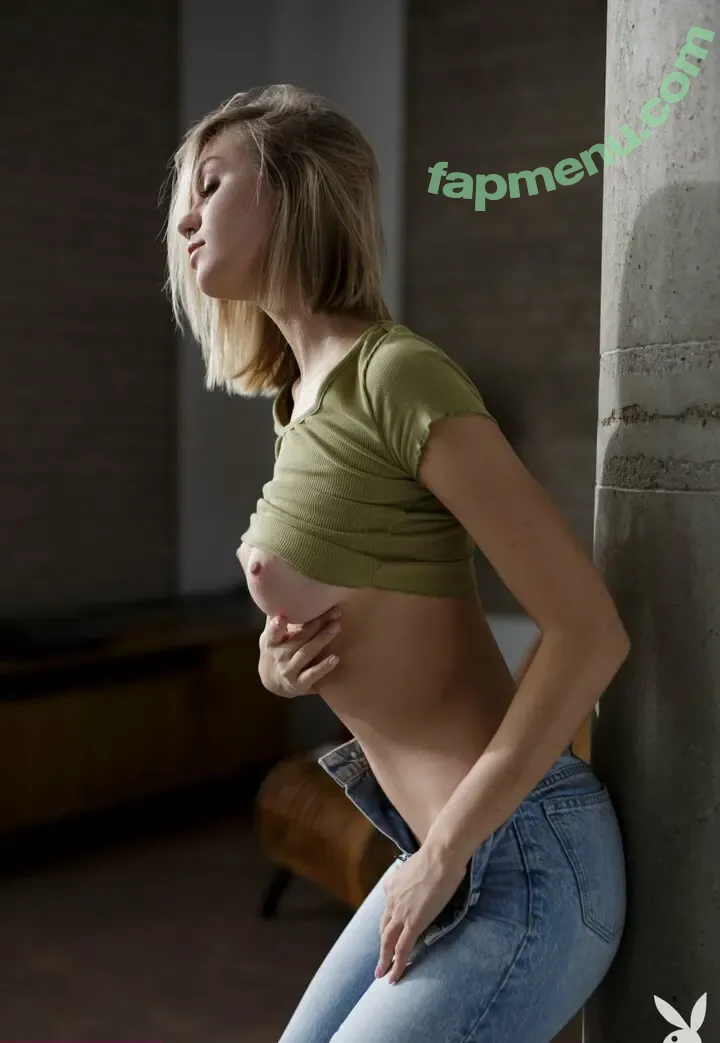 Lana Lane nude photo #0013 (busty asian / lanalanexo)