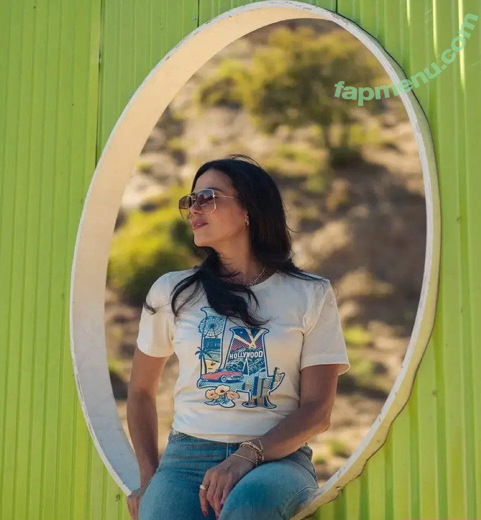 Lana Parrilla nude photo #0025 (camilaparrilla / lanaparrilla)