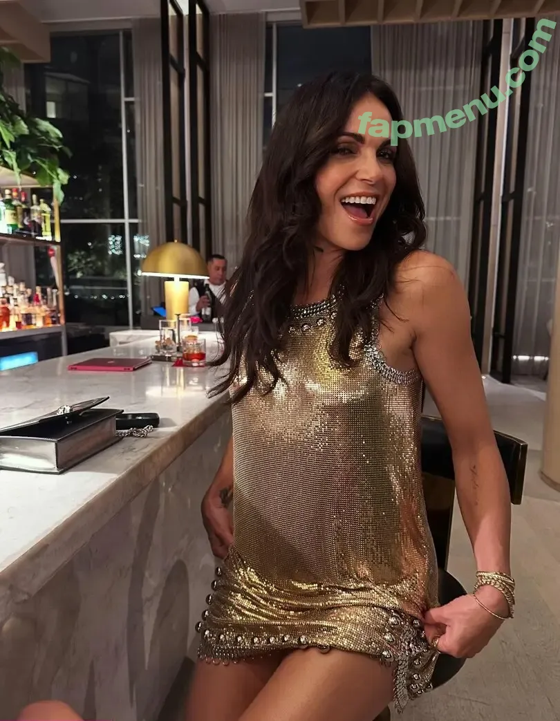 Lana Parrilla nude photo #0032 (camilaparrilla / lanaparrilla)