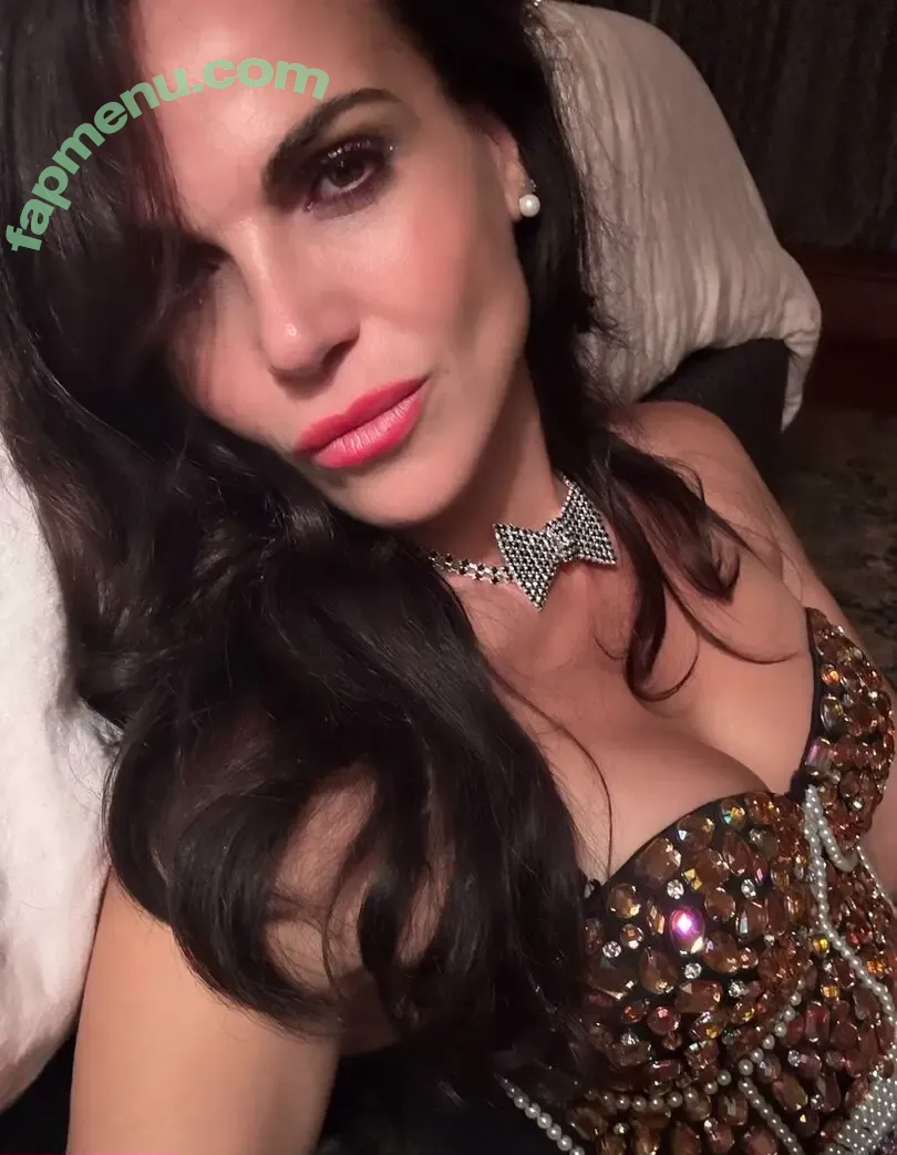 Lana Parrilla nude photo #0049 (camilaparrilla / lanaparrilla)