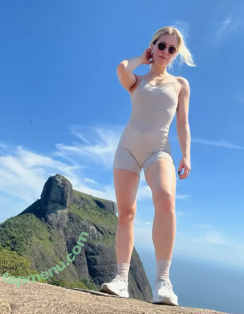 Lana Rhodes nude photo #0059 (lana_rhodes / lanarhoades)