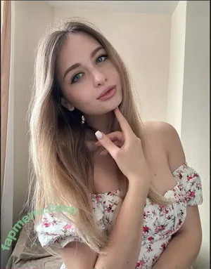  nude photo #0005