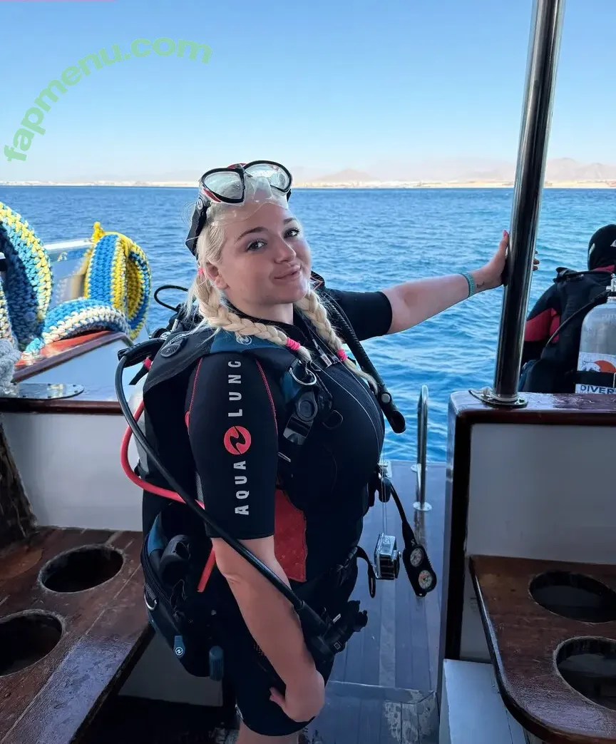 Lana Wolfe nude photo #0048 (lanawolf)