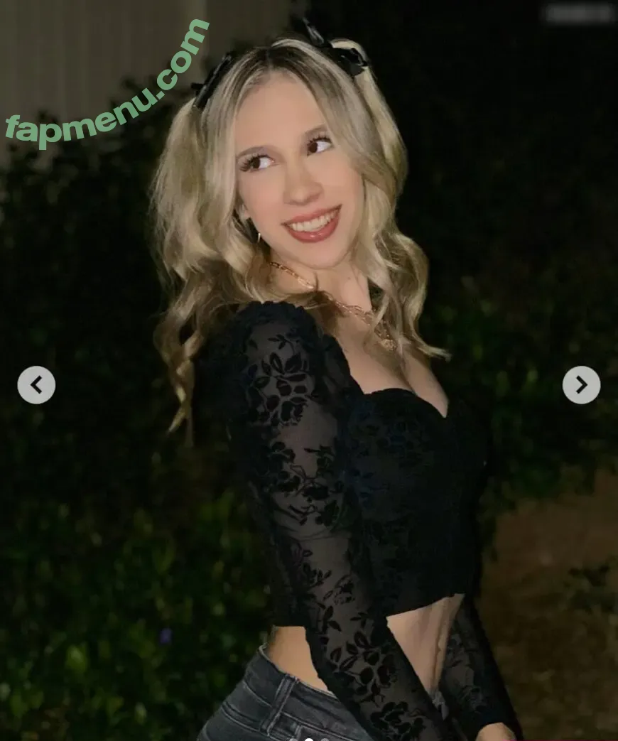 lanaraee nude photo #0002 (lanaraee)
