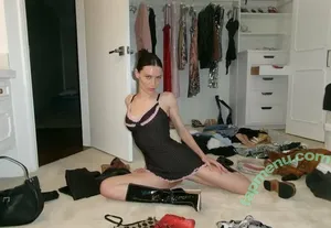  nude photo #0001