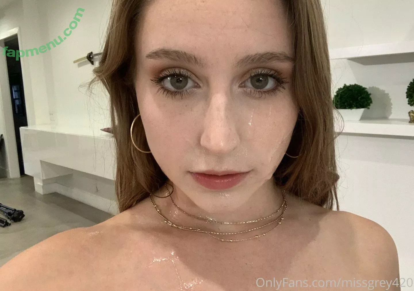 Laney Grey nude photo #0062 (itslaneygrey / missgrey420)