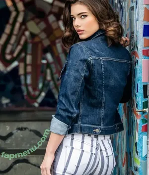 Laneya Grace / liliagrace18 / official_laneya_grace nude photo #0030