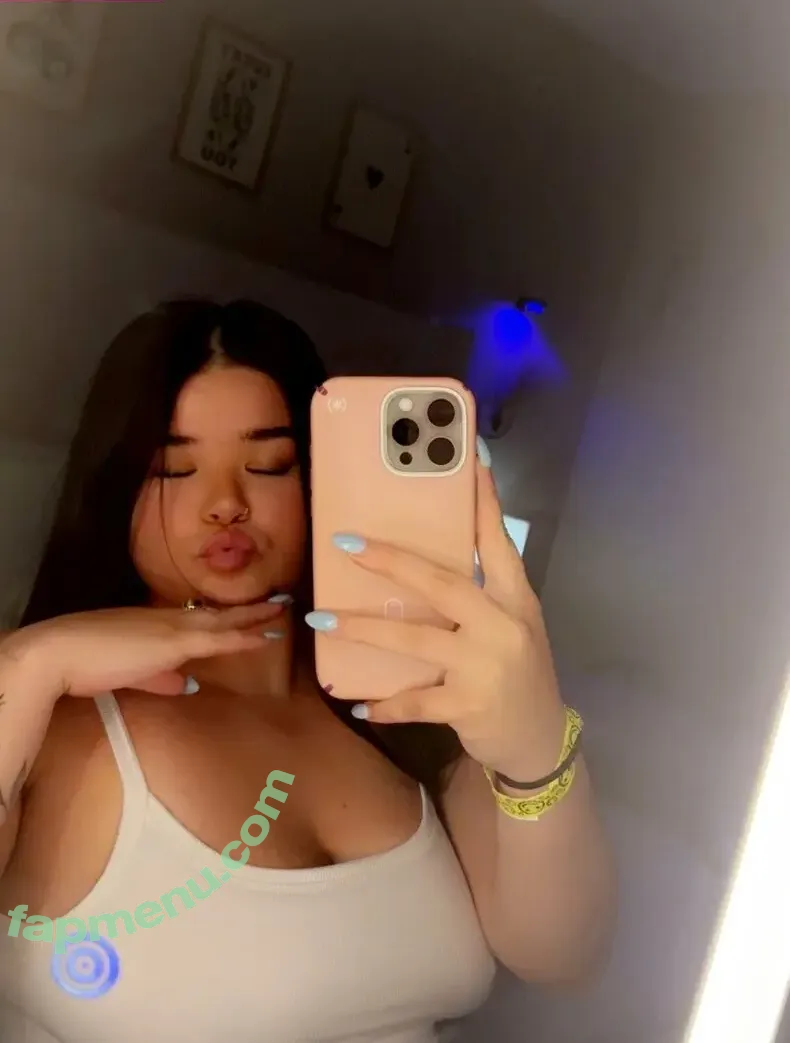 laneyfox nude photo #0010 (laneyelizabethh_)