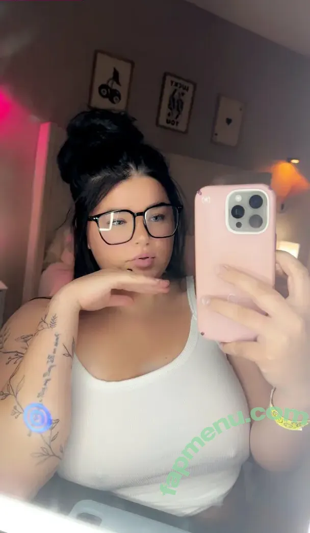 laneyfox nude photo #0011 (laneyelizabethh_)