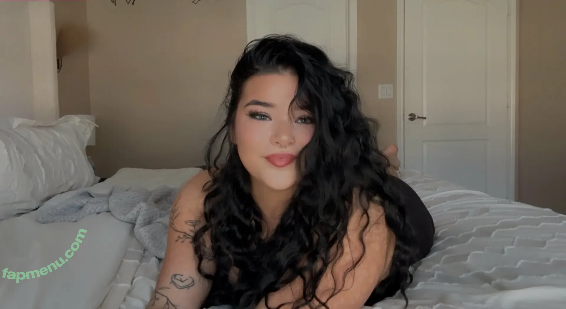 laneyfox nude photo #0034 (laneyelizabethh_)