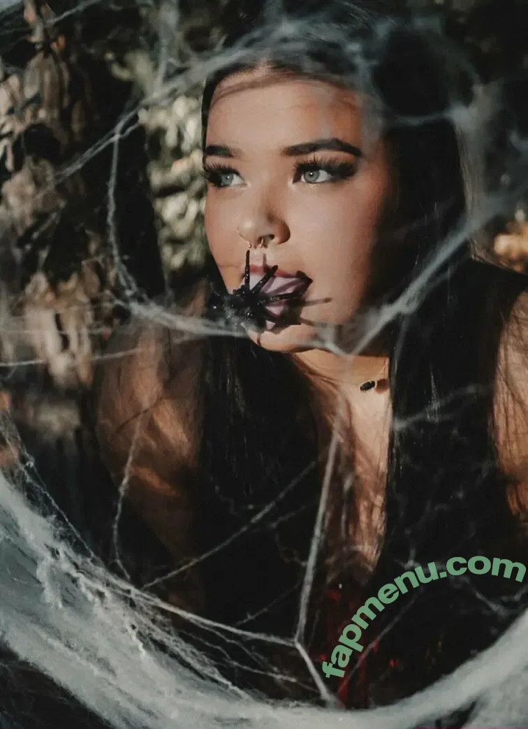 laneyfox nude photo #0036 (laneyelizabethh_)