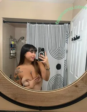 Langiie / hellolangiie nude photo #0152