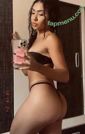 Lanne Lopes / lanne_lopees nude photo #0009