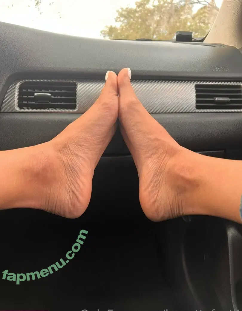 laprettyfeet4 nude photo #0051 (laprettyfeet5)