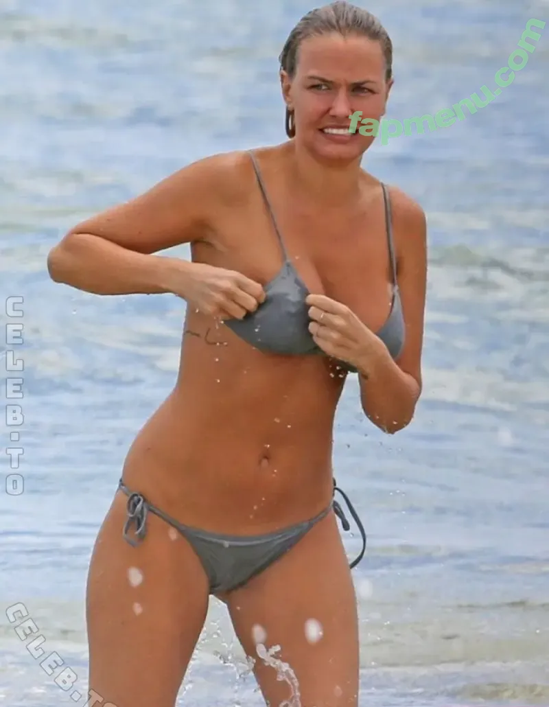 Lara Bingle nude photo #0162 (MsLWorthington / laraworthington / mslarabingle)