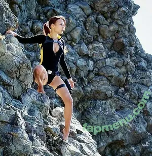 Lara Croft /  / Roleplay Girls Mega / Tomb Raider Cosplay / lara.croft / lara.croft___ nude photo #0018
