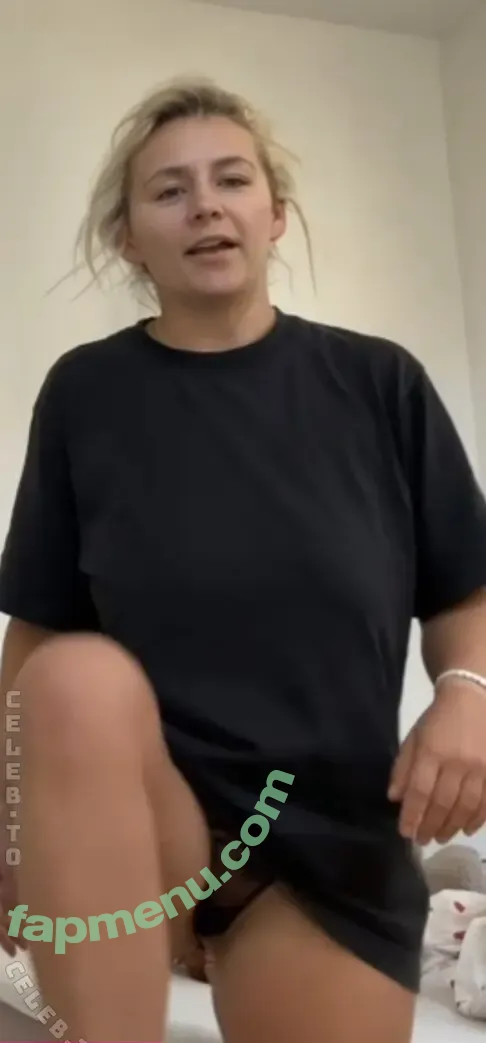 Lara Esser nude photo #0098 (esser.lari / laraaaaaa296)