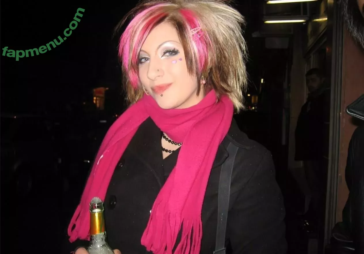 Lara Loft nude photo #0339 (Ichitann / Lara_Loft / laraloft)