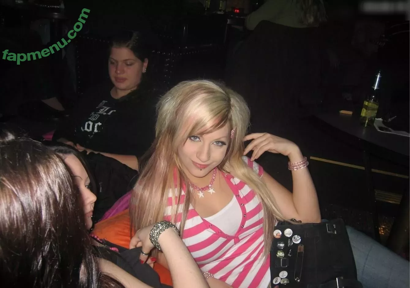 Lara Loft nude photo #0348 (Ichitann / Lara_Loft / laraloft)