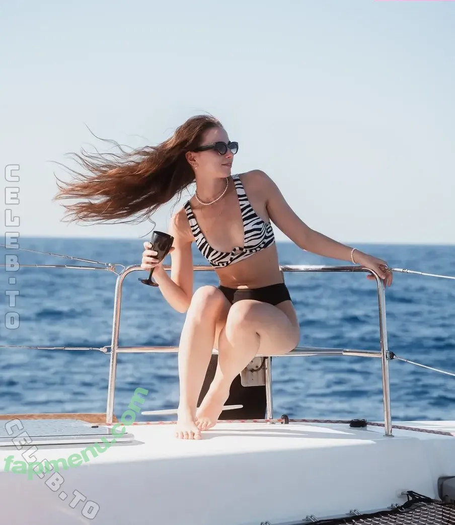 Lara Marie Kremer nude photo #0073 (laramariekremer)