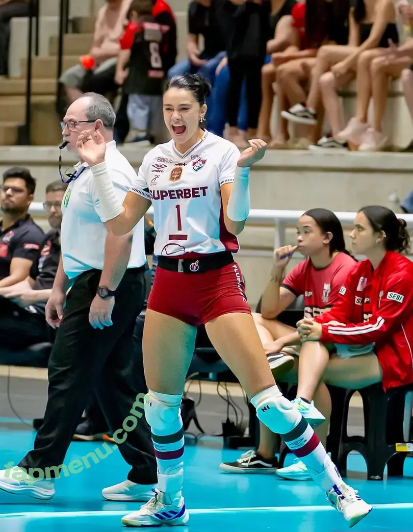 Lara Nobre nude photo #0163 (larinha_nobre)