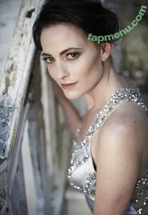 Lara Pulver / larapulver nude photo #0026