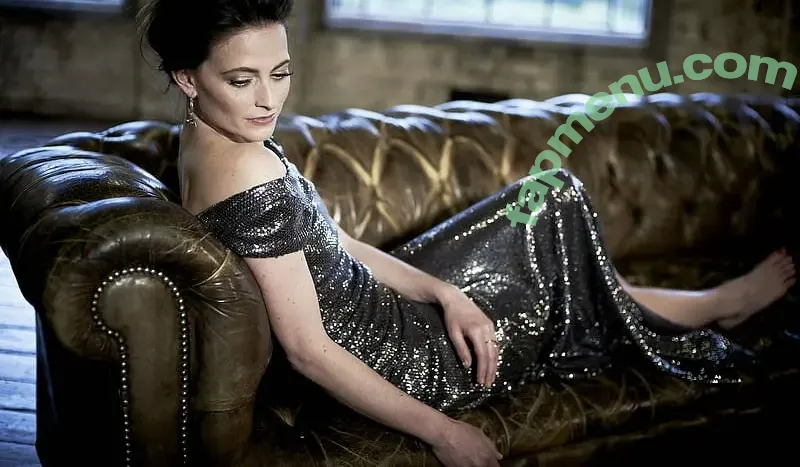 Lara Pulver nude photo #0030 (larapulver)
