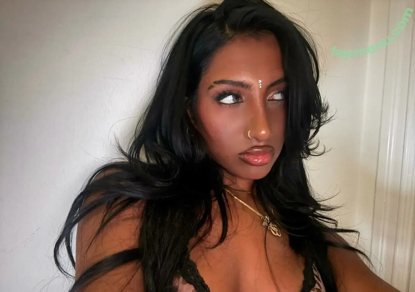 Lara Raj nude photo #0119 (lararajj / memberKATSEYE)