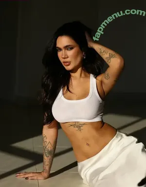 lara_silva / laramoreira19 / larasilva nude photo #0013
