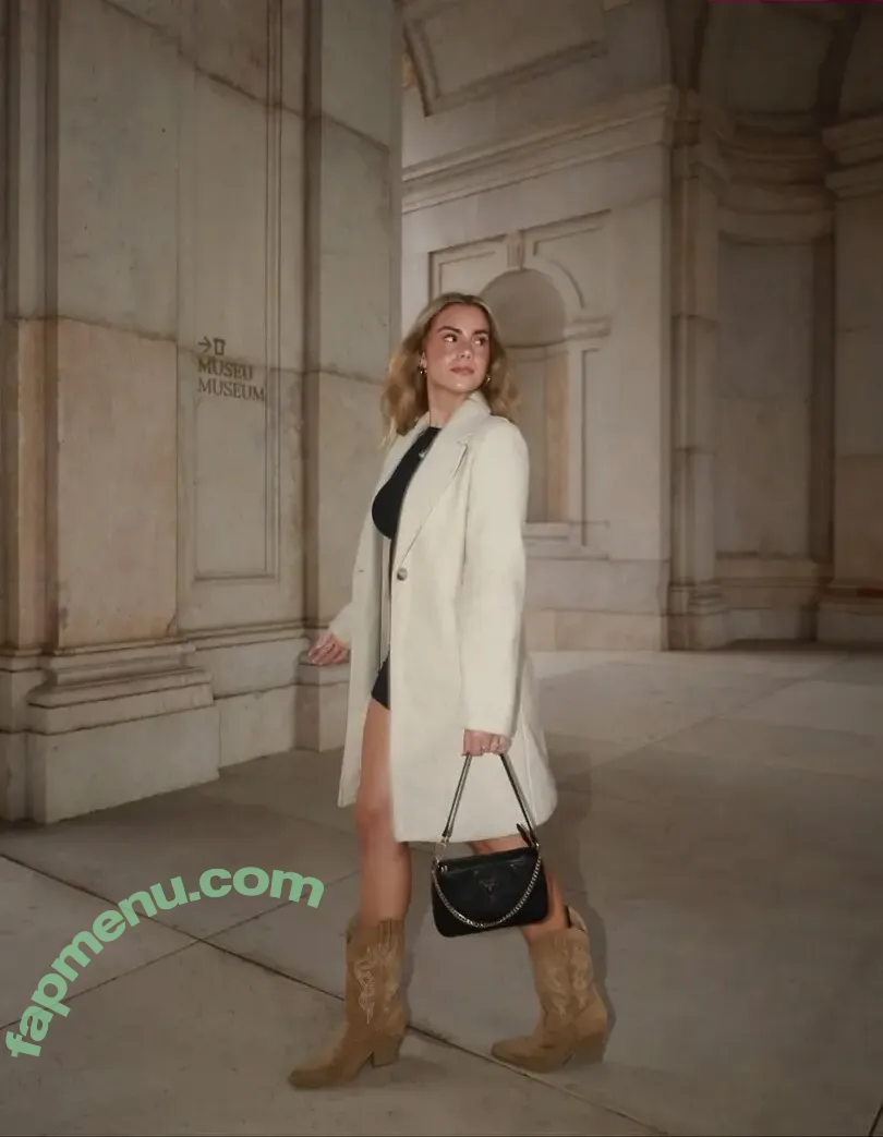 _.lara.sofia nude photo #0061 (_.lara.sofia)