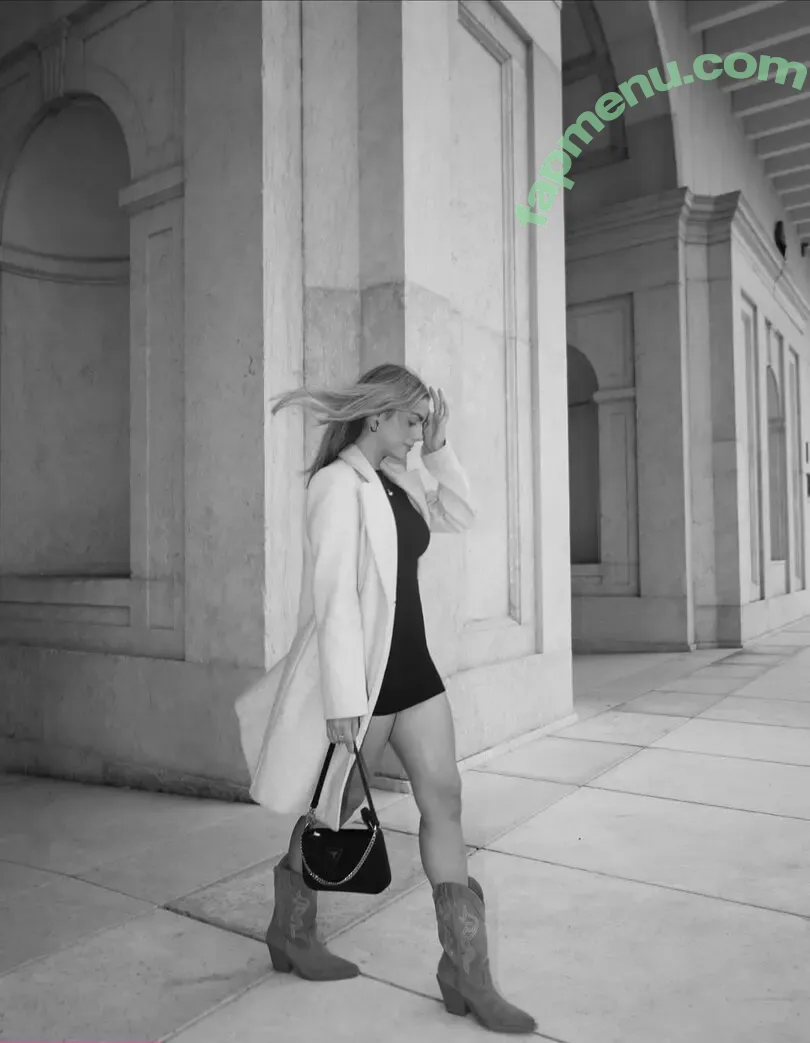 _.lara.sofia nude photo #0064 (_.lara.sofia)