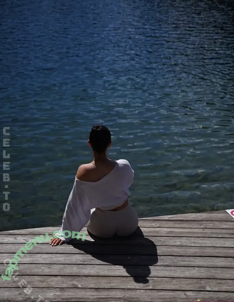 Lara.stxx nude photo #0399 (Lara.stxx)