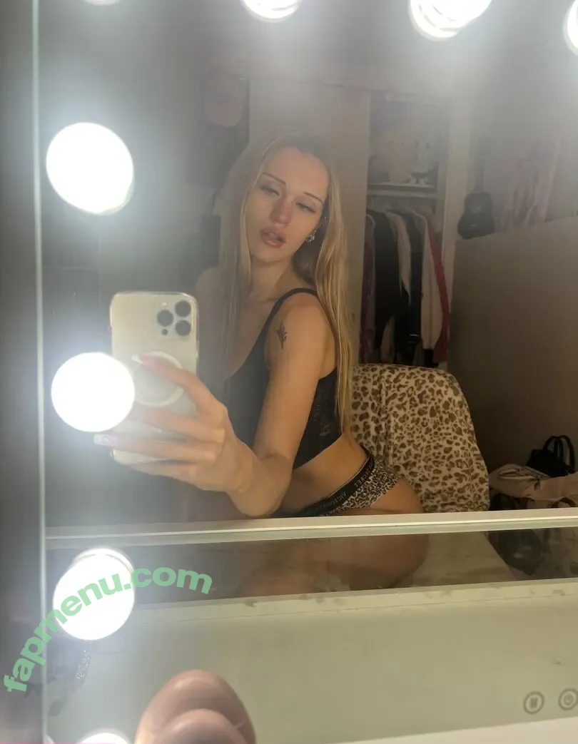 lara2fox nude photo #0009 (foxlara)