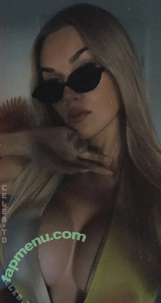 Laraa08 nude photo #0041 (Laraa08)