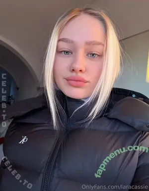 Laracassie / Anastasia-Haze / anastasiahaze / cassie.core / cassiiecoree nude photo #0066