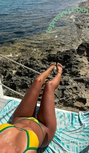 laraemiii / laraaemiii nude photo #0045