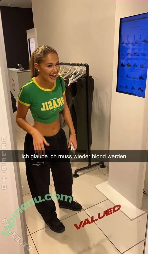 laraemiii nude photo #0062 (laraaemiii)