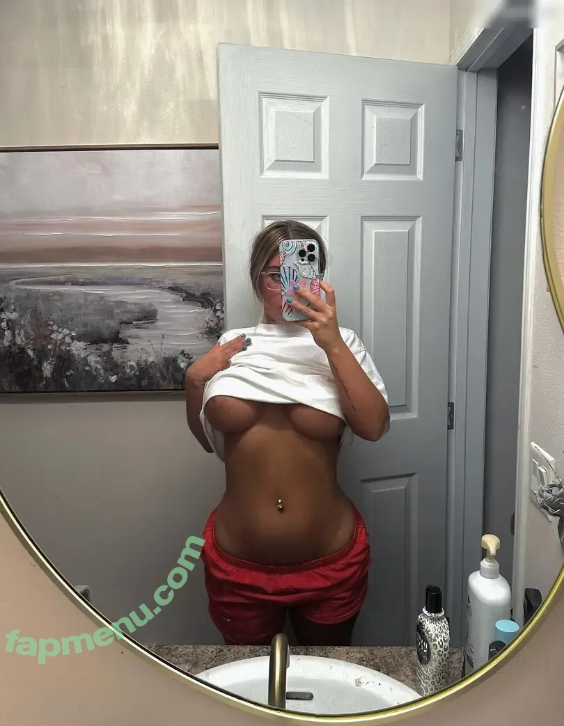 larajuicytv nude photo #0020 (larajuicytv)