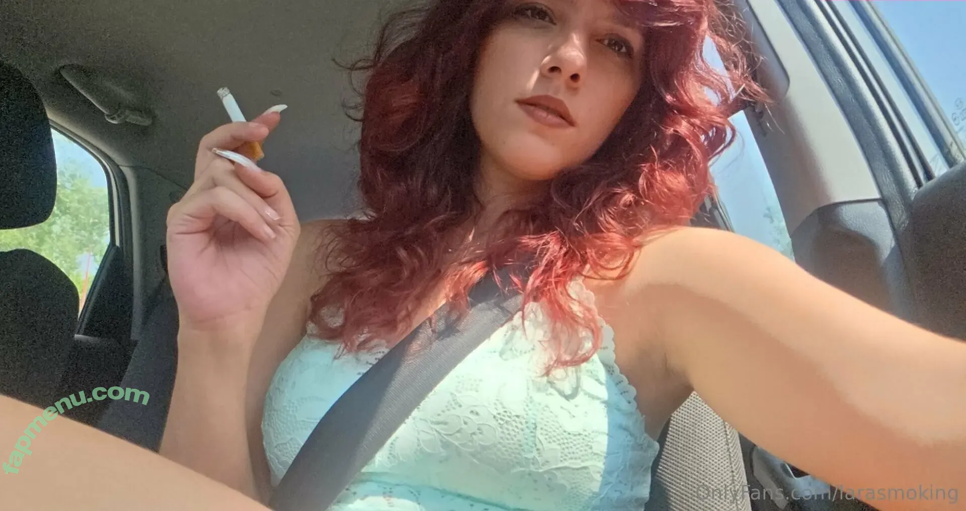 larasmoking nude photo #0016 (larasmoking)