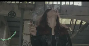 larasmokingboudoir / larasmoking nude photo #0011