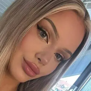larasweetiee page