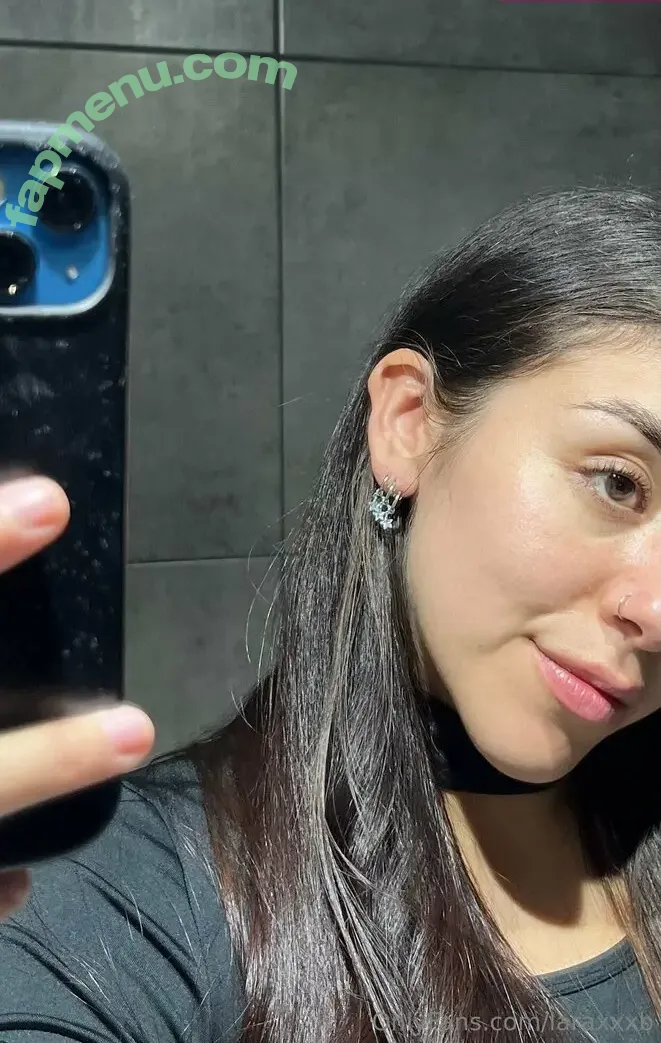 laraxxxb nude photo #0096 (laraxxx)