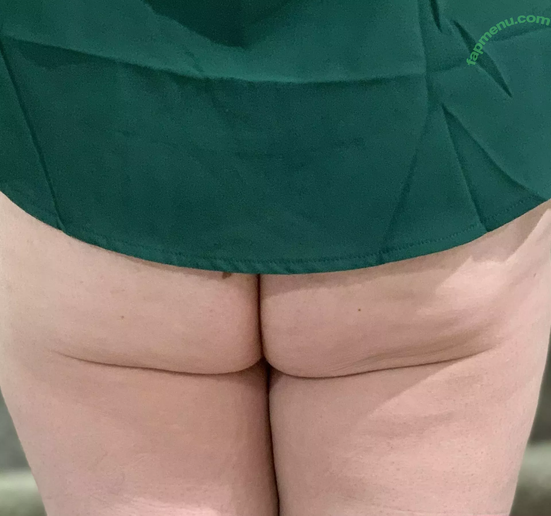 largeboobies305 nude photo #0021 (largeboobies305)