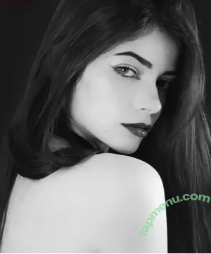 Lari Anjos / DonaLarocas / Larissa Anjos Cosplayer / lari.anjos nude photo #0071