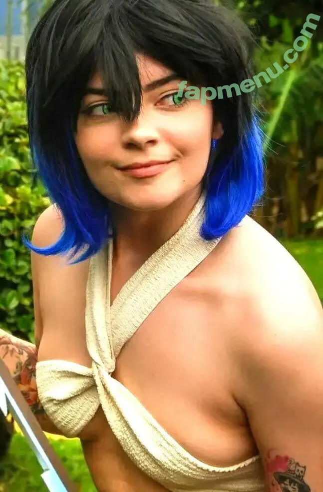 Lari Anjos nude photo #0047 (DonaLarocas / Larissa Anjos Cosplayer / lari.anjos)