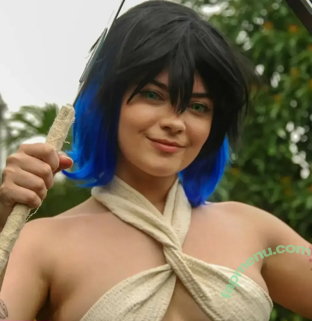 Lari Anjos nude photo #0048 (DonaLarocas / Larissa Anjos Cosplayer / lari.anjos)